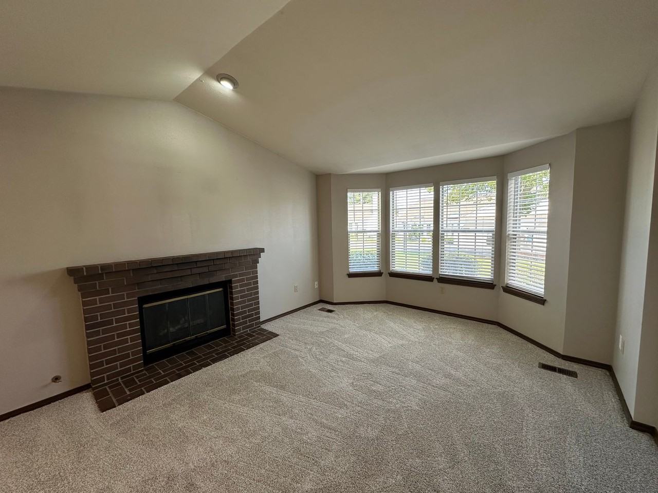 5710 N 21st St #10 - Photo 5 of 23