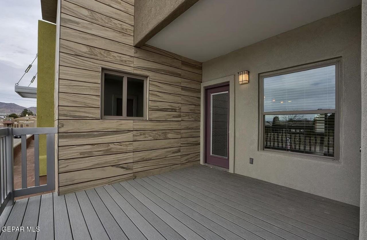 410 Thorn Ave #14 - Photo 5 of 11