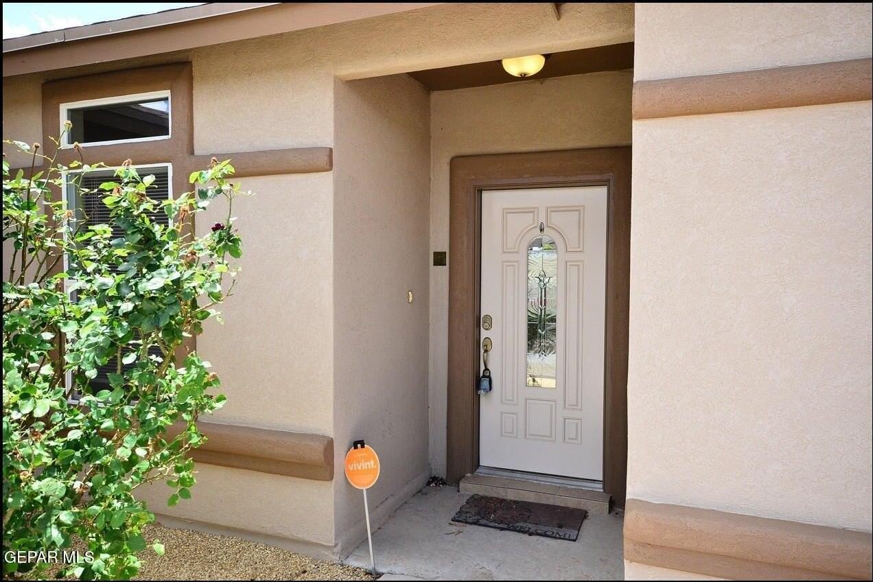 5806 Redstone Mesa Ct - Photo 2 of 21