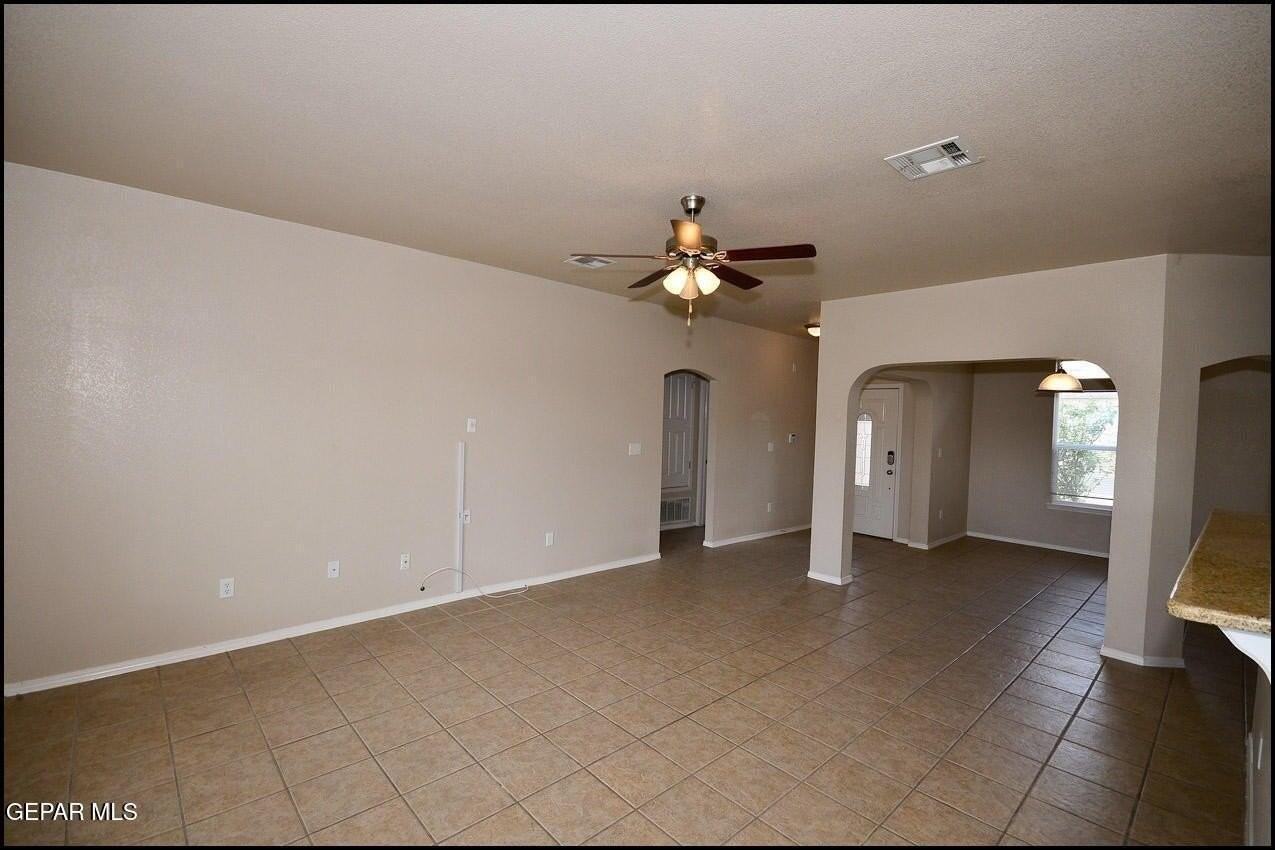 5806 Redstone Mesa Ct - Photo 4 of 21