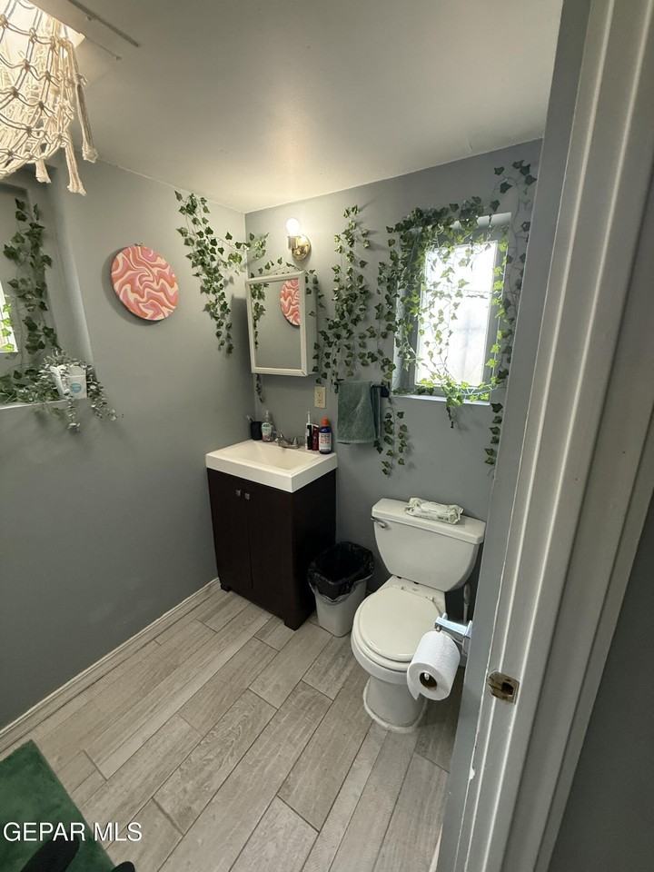 3015 Altura Ave #7 - Photo 7 of 12