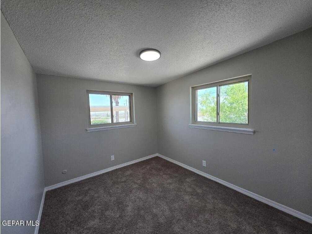 3909 Sunrise Ave #2 - Photo 5 of 7