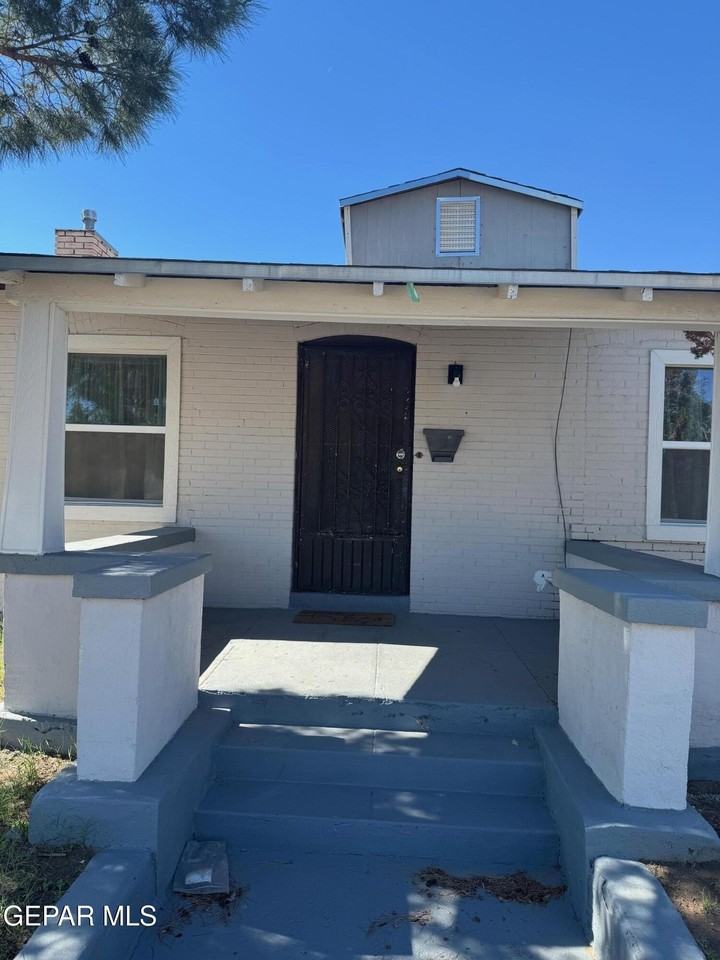 615 N Cebada St - Photo 3 of 30