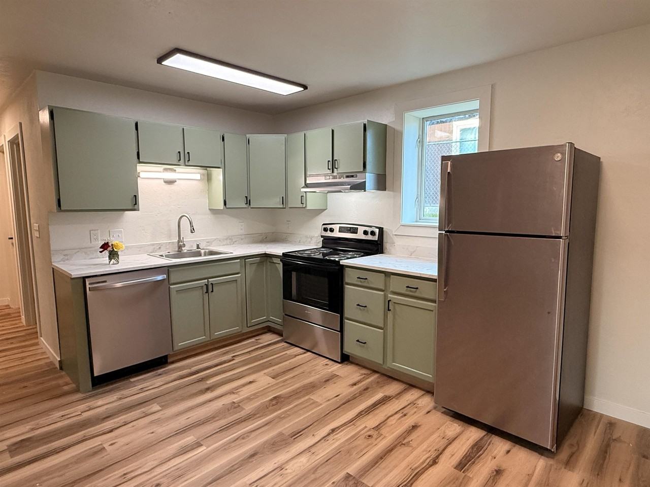 2618 Turner St - Photo 3 of 19