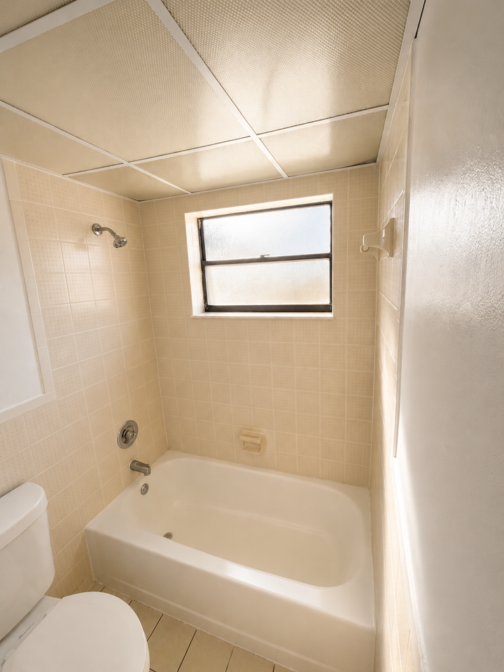 Westland Manor - Photo 6 of 16