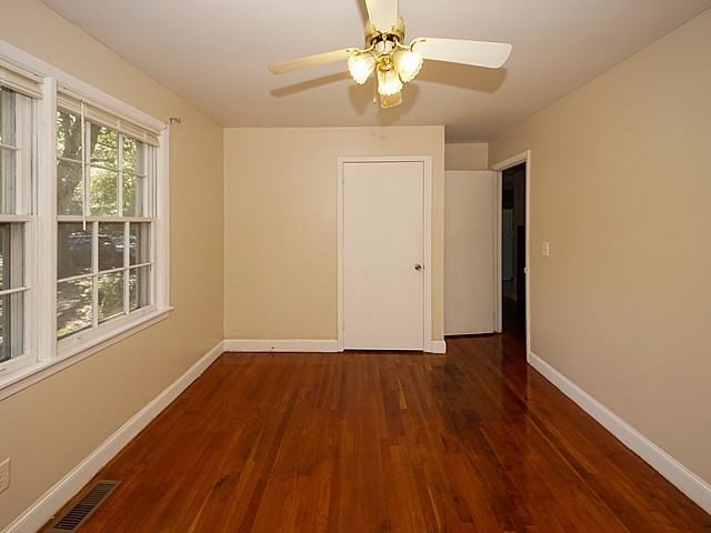 939 Dill Ave - Photo 3 of 20