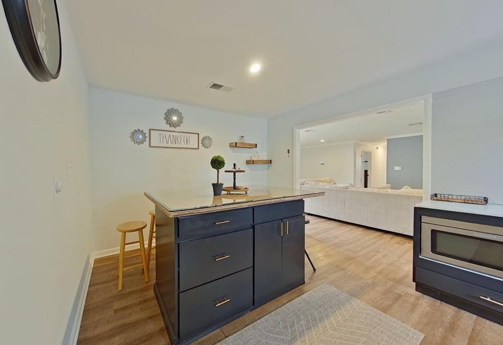 3083 Skyline Dr - Photo 3 of 16
