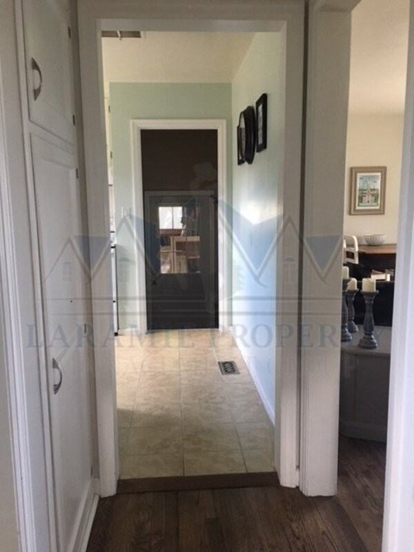 1517 Ord St - Photo 7 of 15
