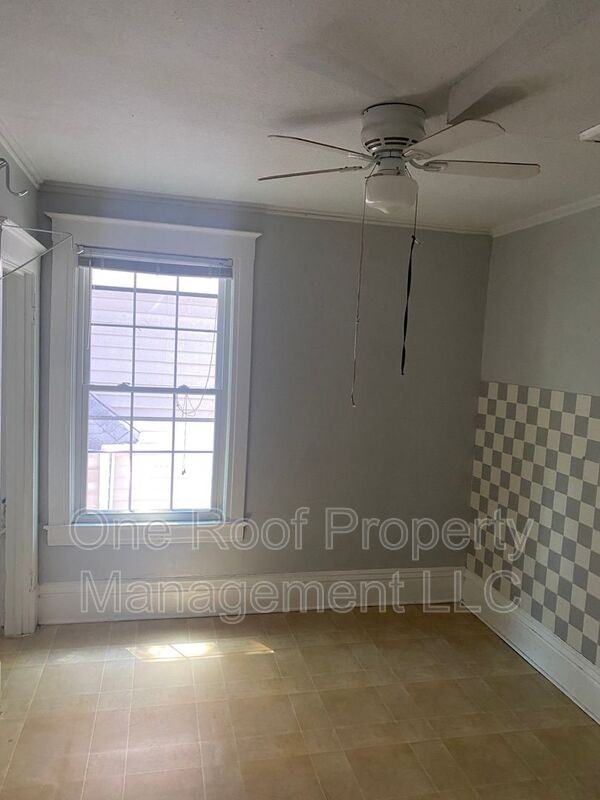 532 Cypress Ave #2 - Photo 3 of 15