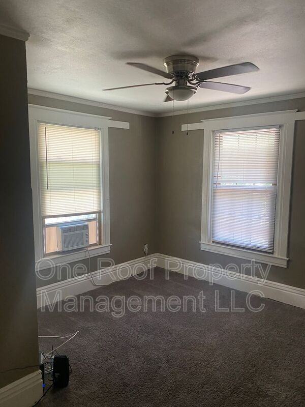 532 Cypress Ave #2 - Photo 4 of 15