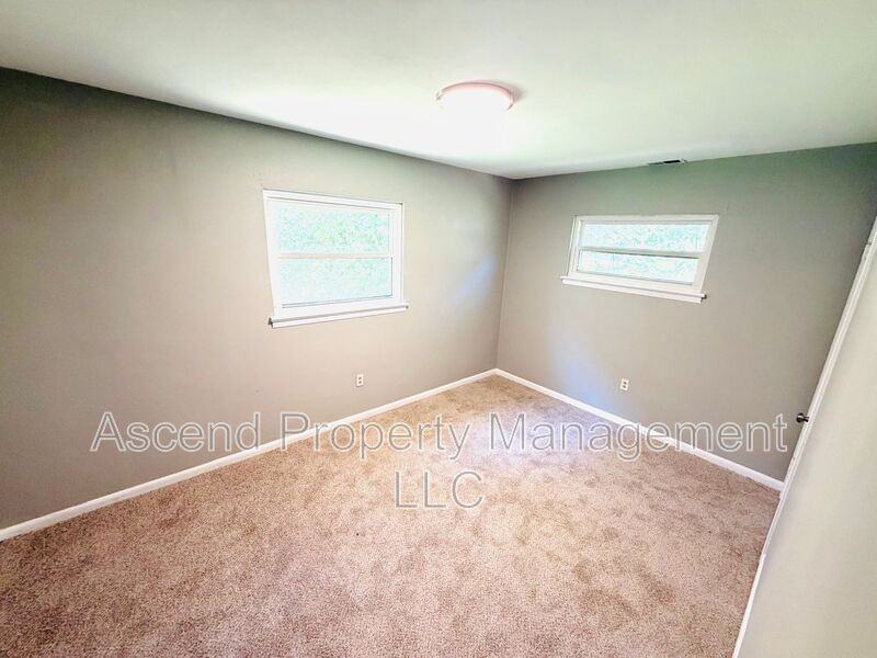 717 Caruthers Rd - Photo 6 of 9