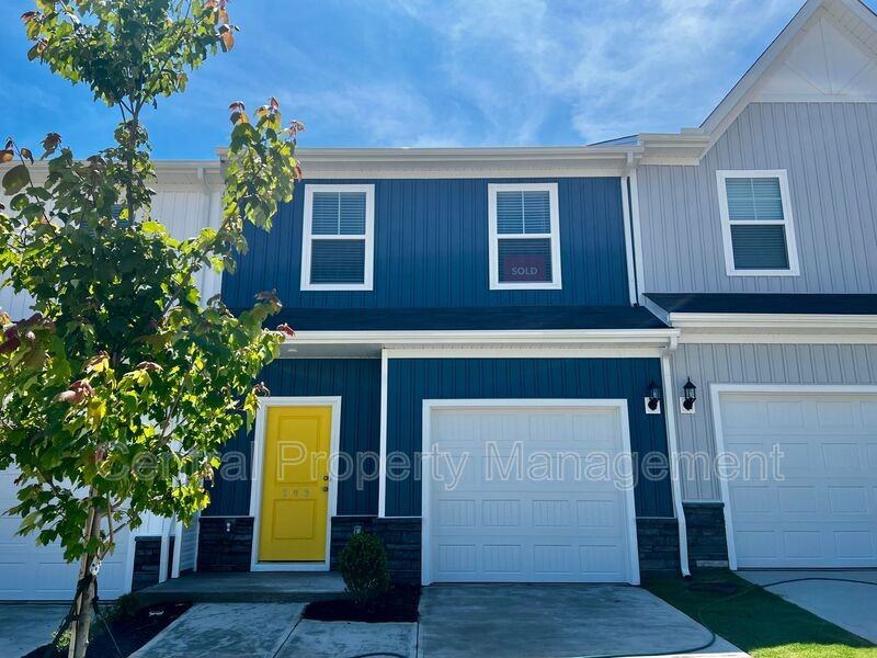 509 Arrabelle Way - Photo 2 of 25