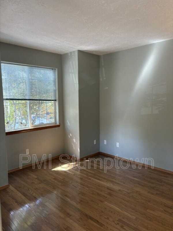 14375 Se Oregon Trail Dr - Photo 4 of 31