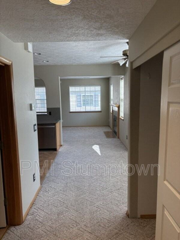 14375 Se Oregon Trail Dr - Photo 6 of 31
