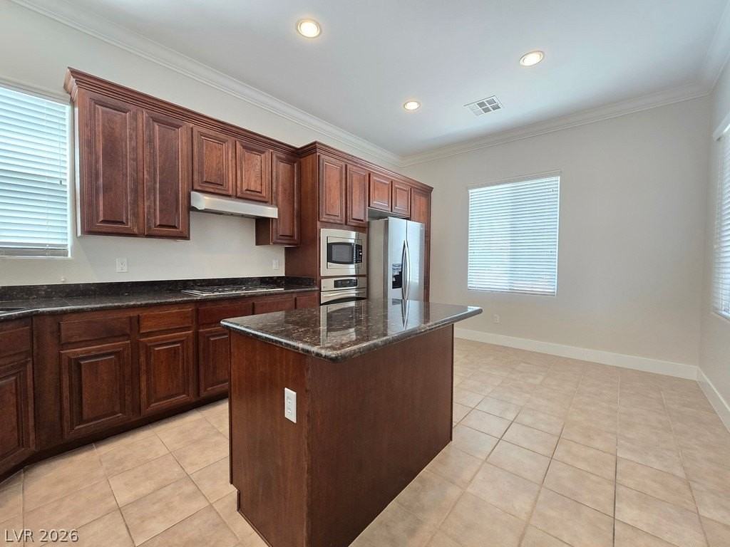 11363 Colinward Ave - Photo 4 of 30
