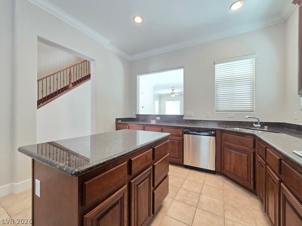 11363 Colinward Ave - Photo 5 of 30