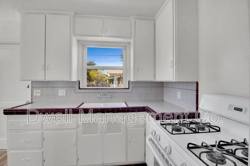 4913 Guava Ave #A - Photo 3 of 15