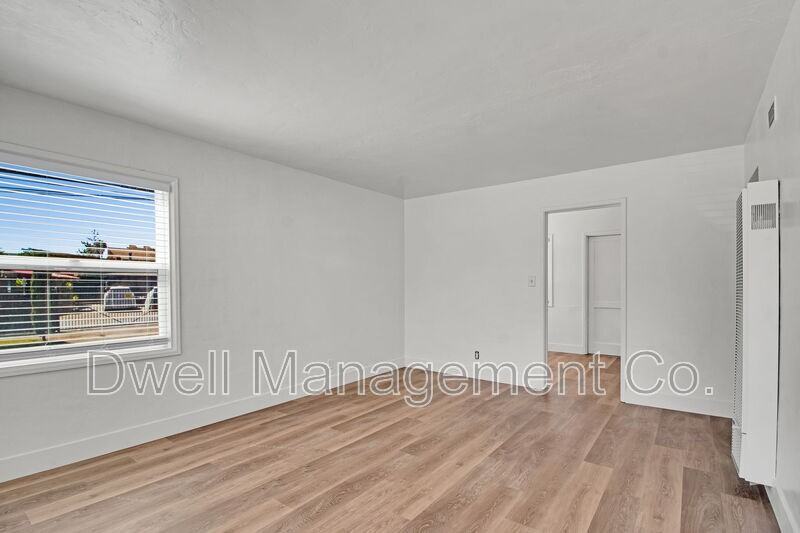 4913 Guava Ave #A - Photo 6 of 15