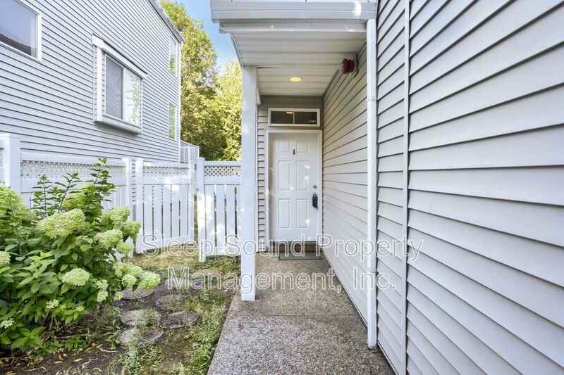 15870 Sw Peachtree Dr - Photo 4 of 30