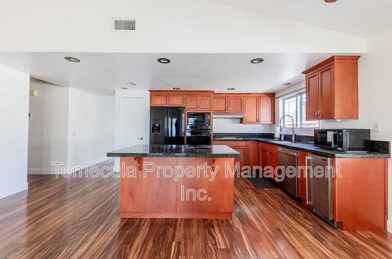 24392 Ridgewood Dr - Photo 6 of 18