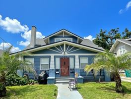 featured image of 129 E Concord St #05