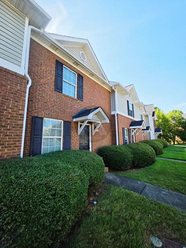 17 Middlebrook Dr - Photo 3 of 16