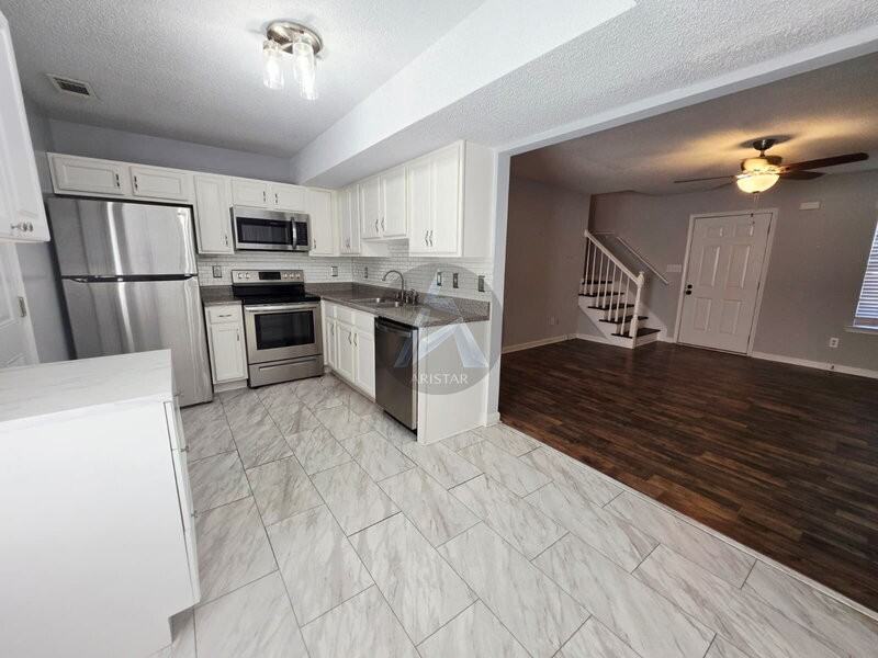 17 Middlebrook Dr - Photo 6 of 16