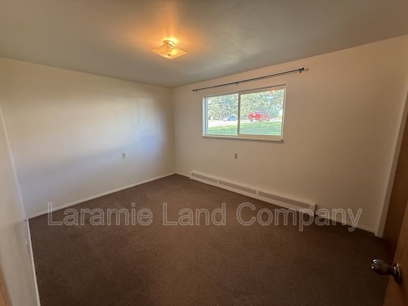 1158 N 17th St - Photo 5 of 6