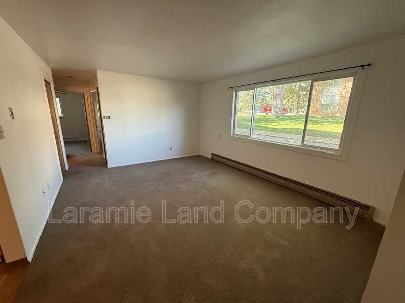 1158 N 17th St - Photo 6 of 6