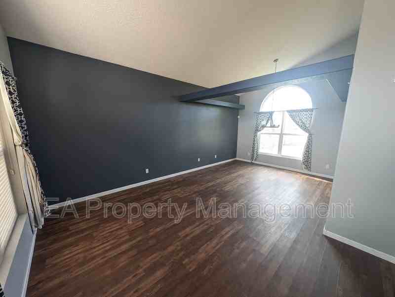 4800 Sherry Ann Rd Nw - Photo 2 of 39