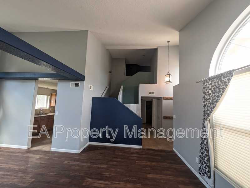 4800 Sherry Ann Rd Nw - Photo 4 of 39