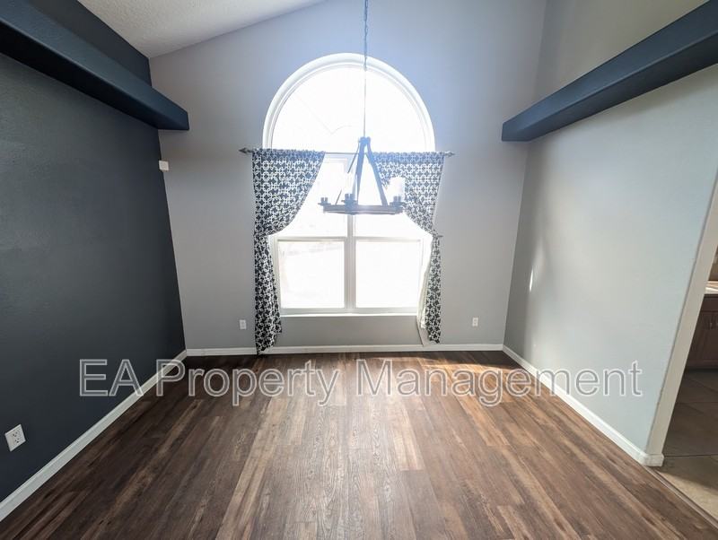 4800 Sherry Ann Rd Nw - Photo 5 of 39