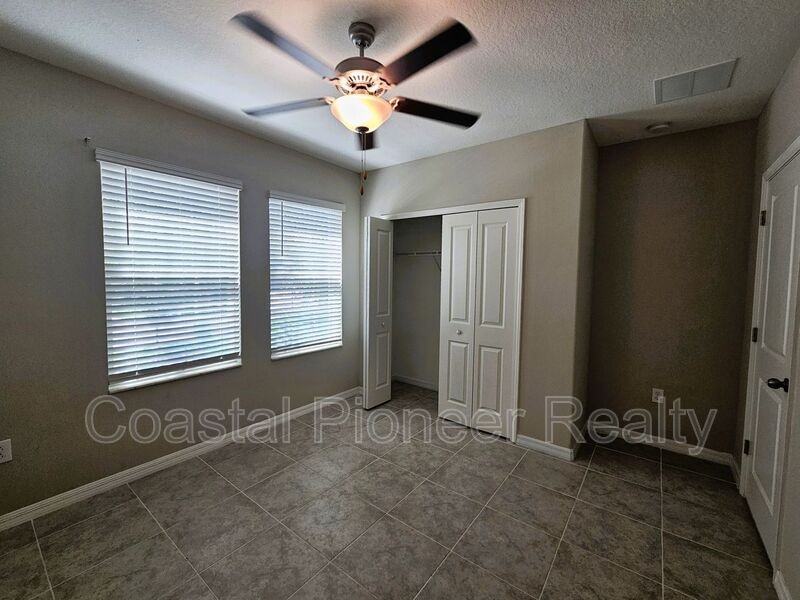 6822 King Creek Dr - Photo 7 of 50