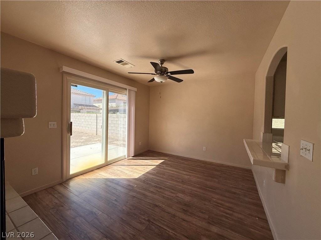 10137 Maidens Wreath Ct - Photo 7 of 23