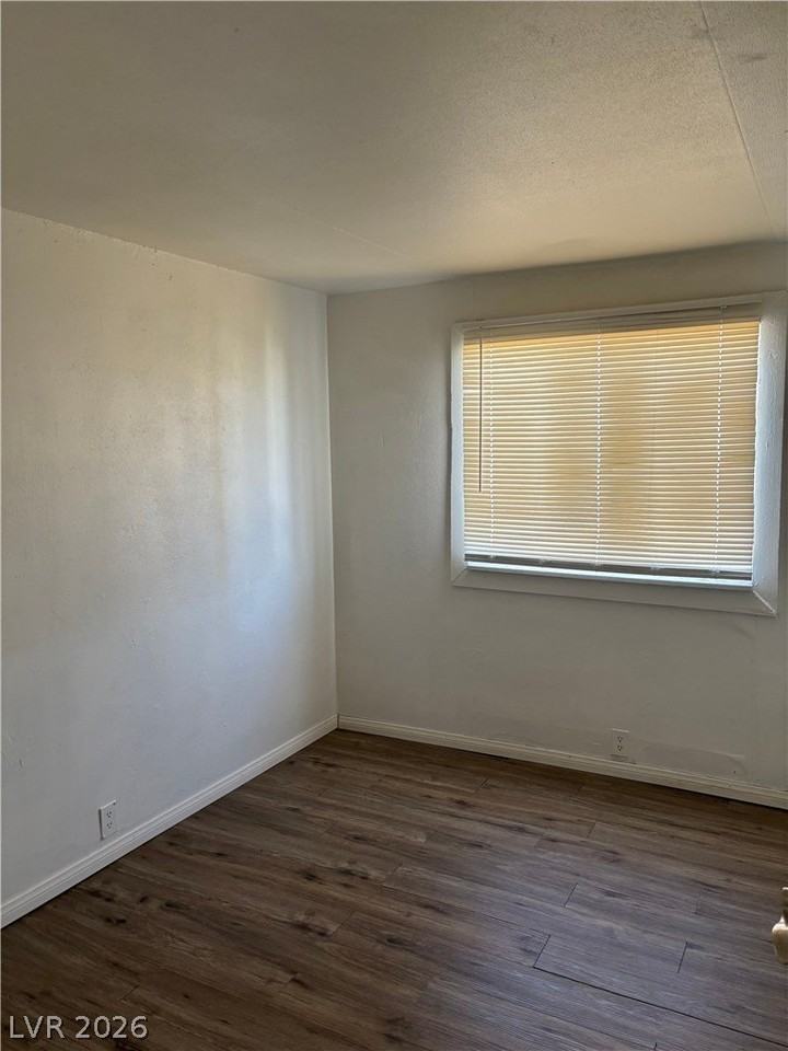 921 First St #4 - Photo 3 of 4