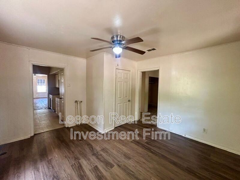 2551 Claiborne Ave - Photo 6 of 15