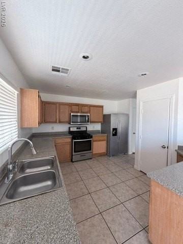 2184 Dragonslayer Ave - Photo 3 of 14