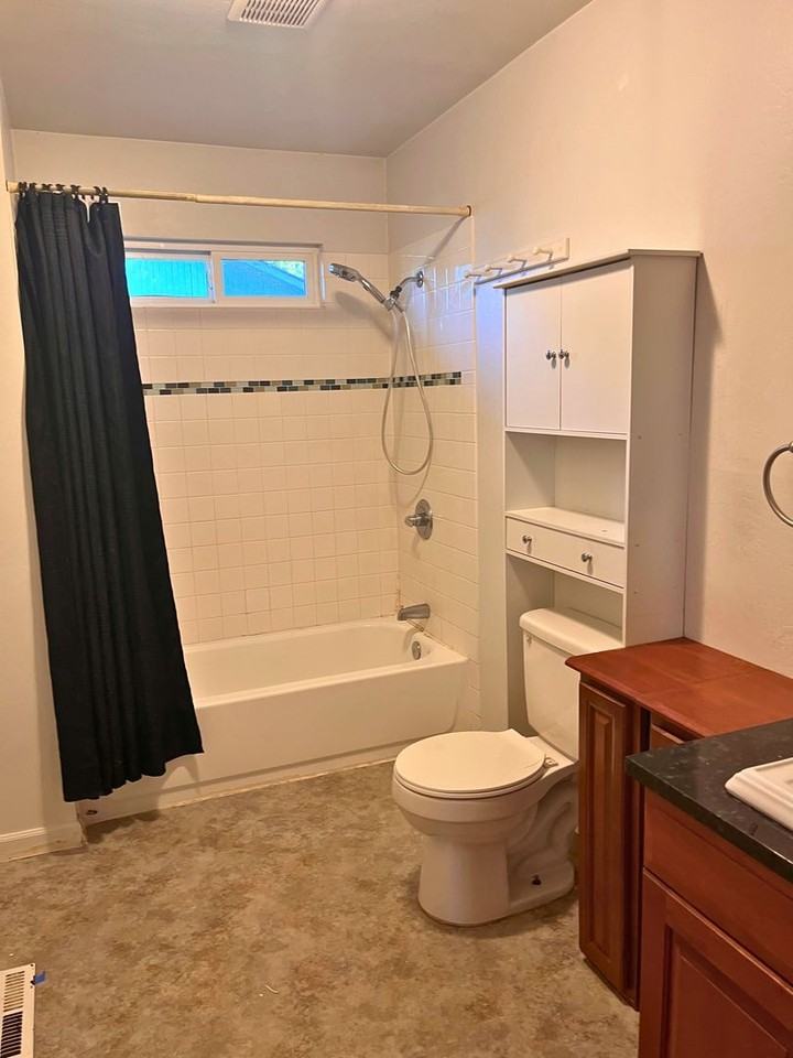 5875 Foothill Blvd - Photo 6 of 6