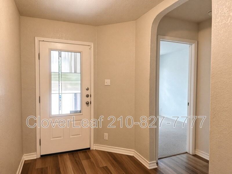8936 Taylor Grv - Photo 6 of 47
