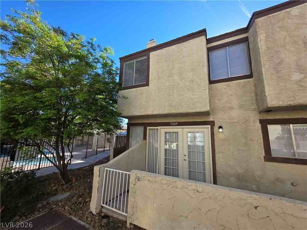 5049 Spencer St #D - Photo 2 of 50