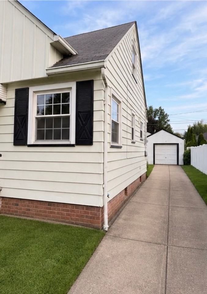 5503 Allanwood Dr - Photo 2 of 21