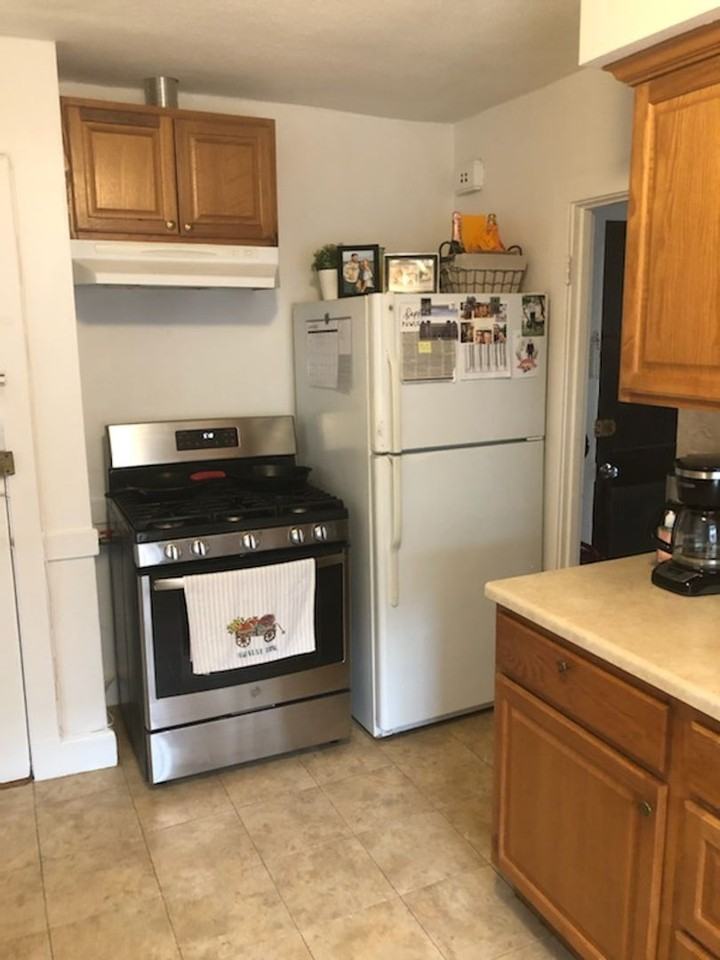 18 Brock St - Photo 5 of 6