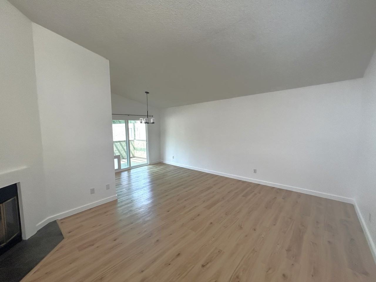 8325 Spring Desert Pl #F - Photo 7 of 23