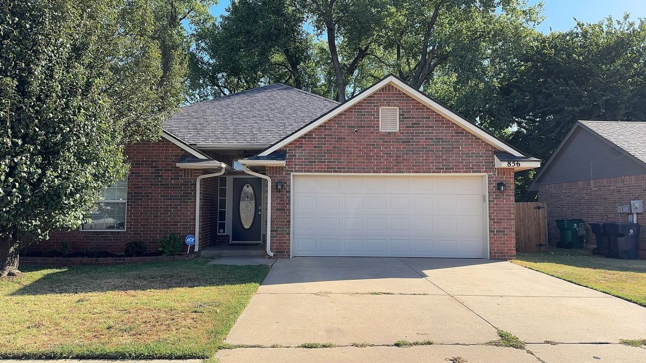 856 Shady Creek Ln - Photo 2 of 19