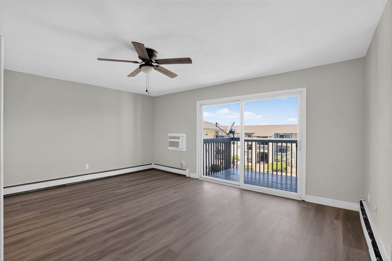 5030 Camino Ct - Photo 3 of 25