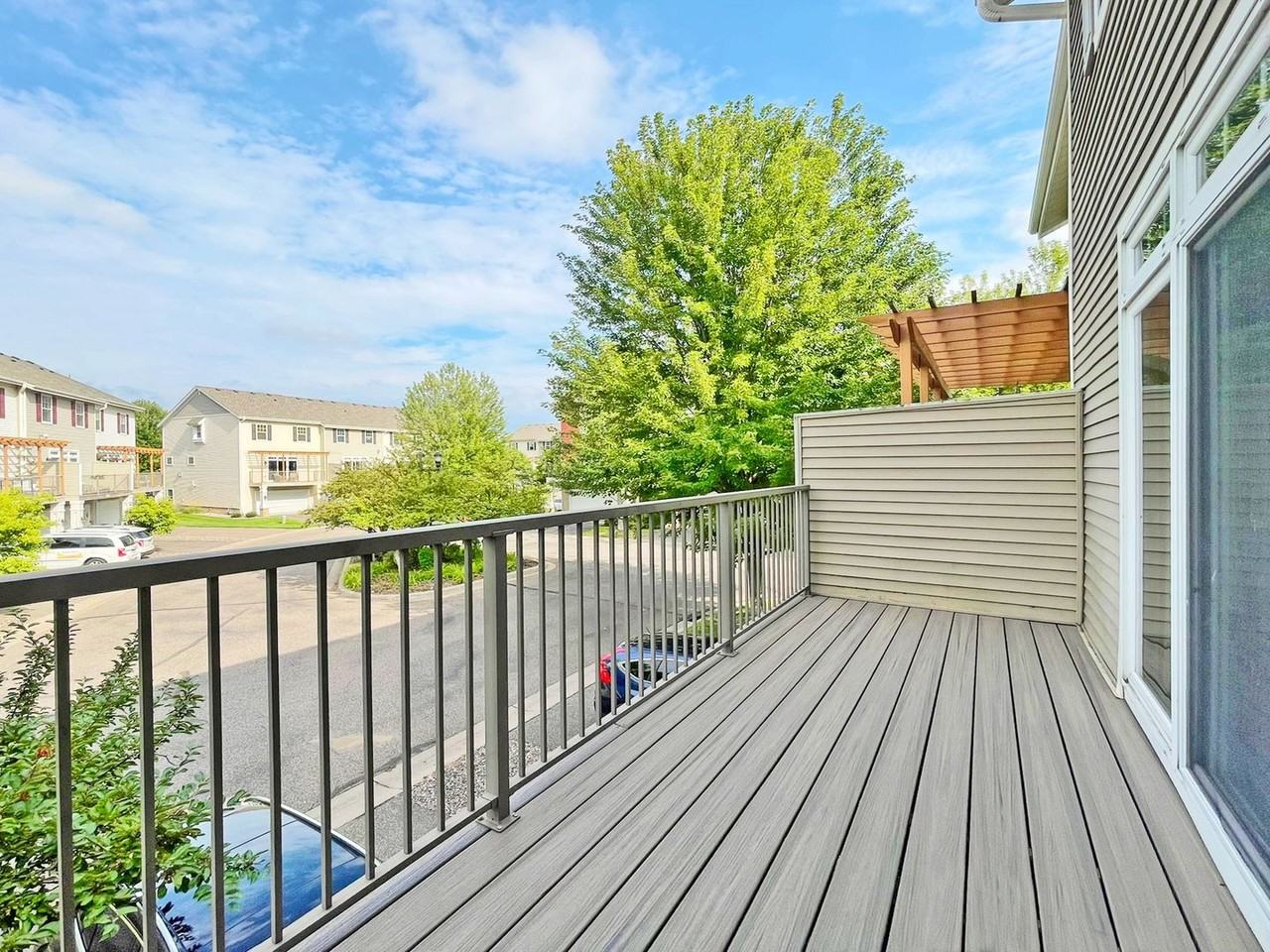 11903 Emery Village Dr N - Photo 2 of 23
