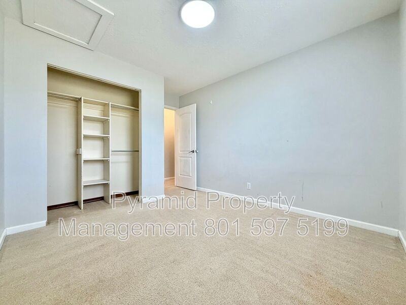 3230 Ne - Photo 7 of 25