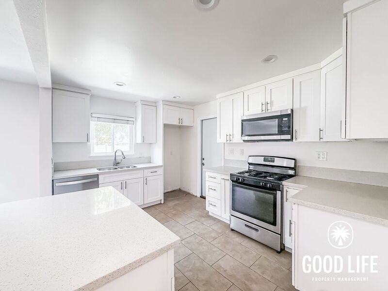 16691 Newland St - Photo 2 of 26