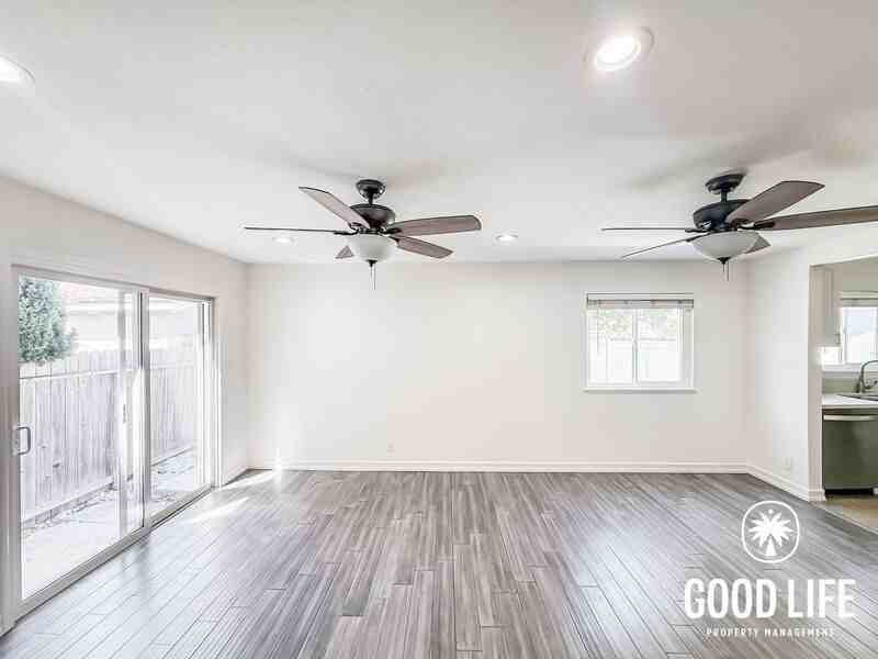 16691 Newland St - Photo 7 of 26