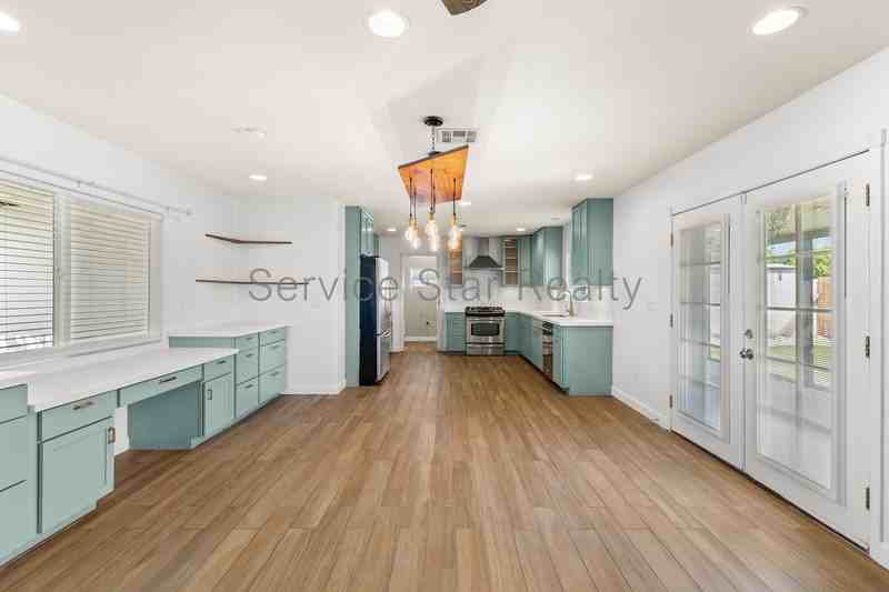 2537 N 65th St - Photo 7 of 24